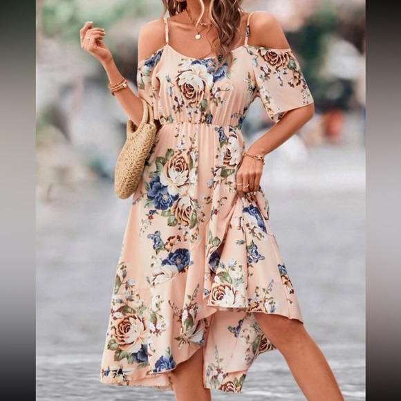 COPY - Boho floral print cold shoulder dress - Picture 5 of 5